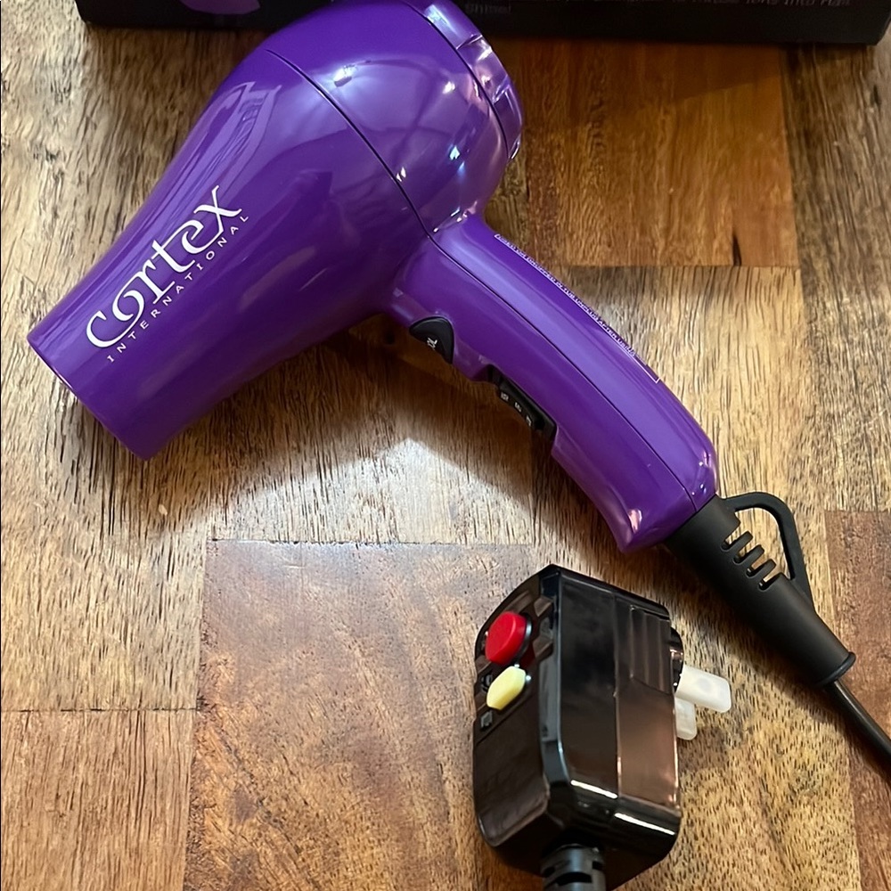 Cortex GOLD Black Series Tourmaline
Blow Dryer Purple - Picture 2 of 4